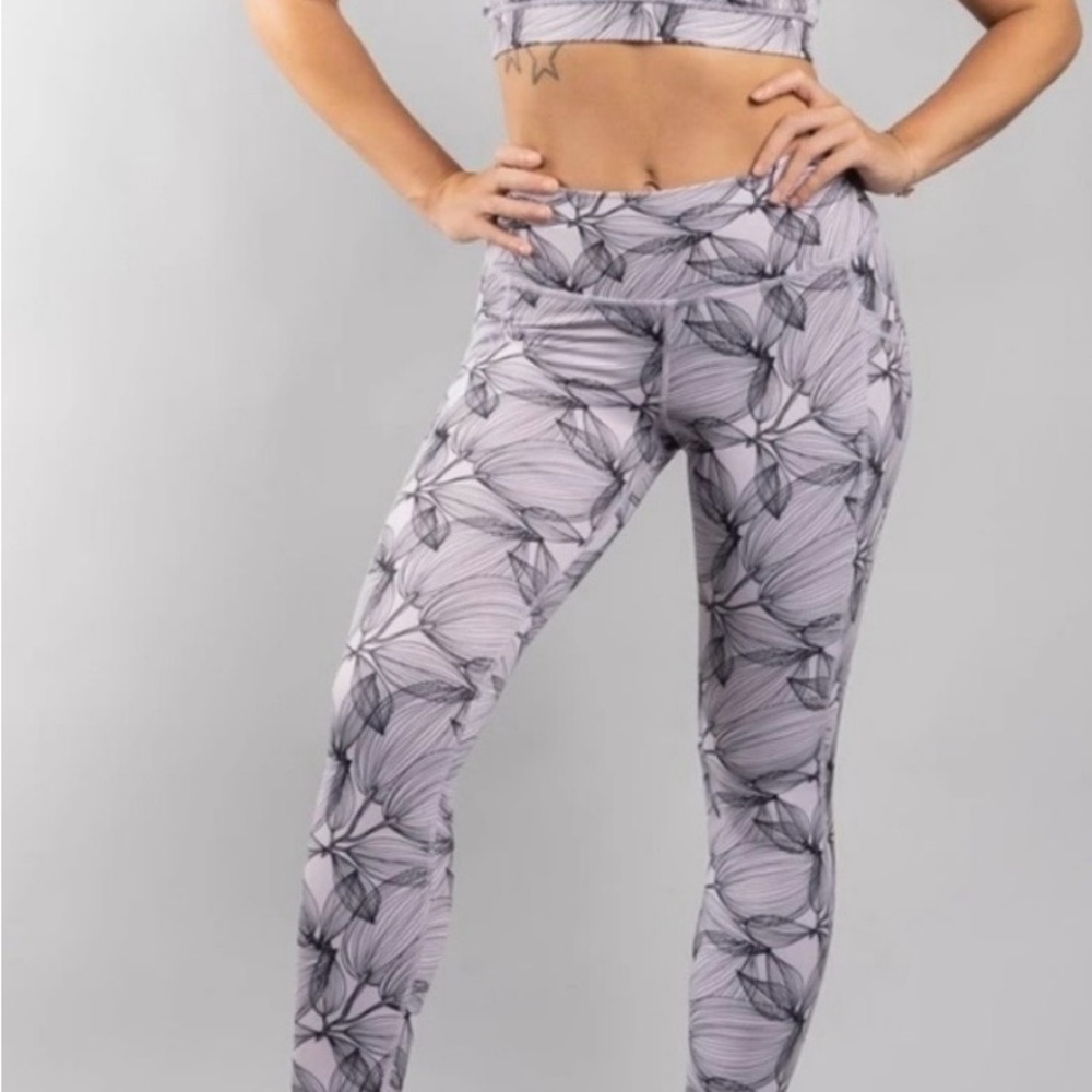 Buffbunny Limitless Leggings and Bra Set